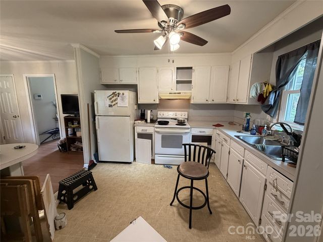 1236 Mt Kisco Drive, Charlotte, NC 28213