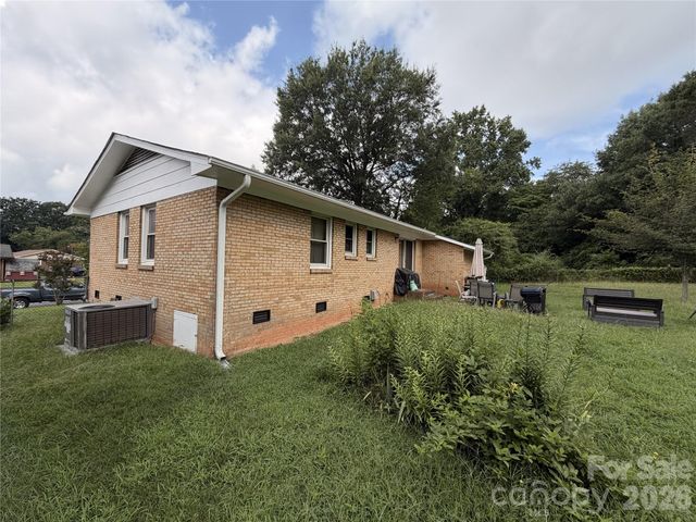 1236 Mt Kisco Drive, Charlotte, NC 28213