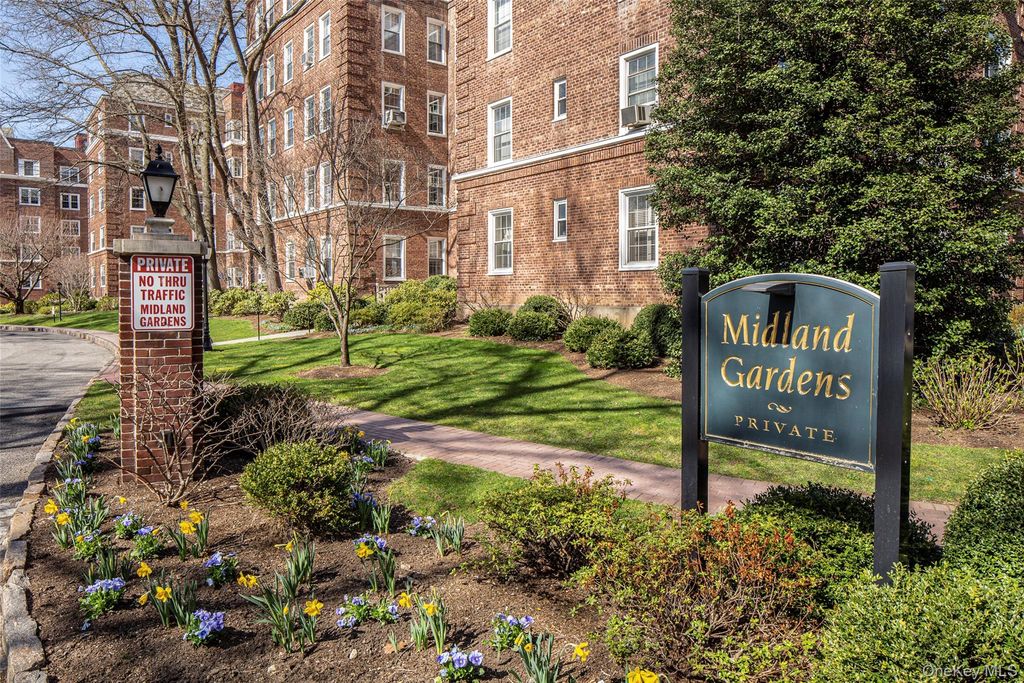 2 Midland Gardens Avenue 2C, Bronxville, NY 10708 — exterior