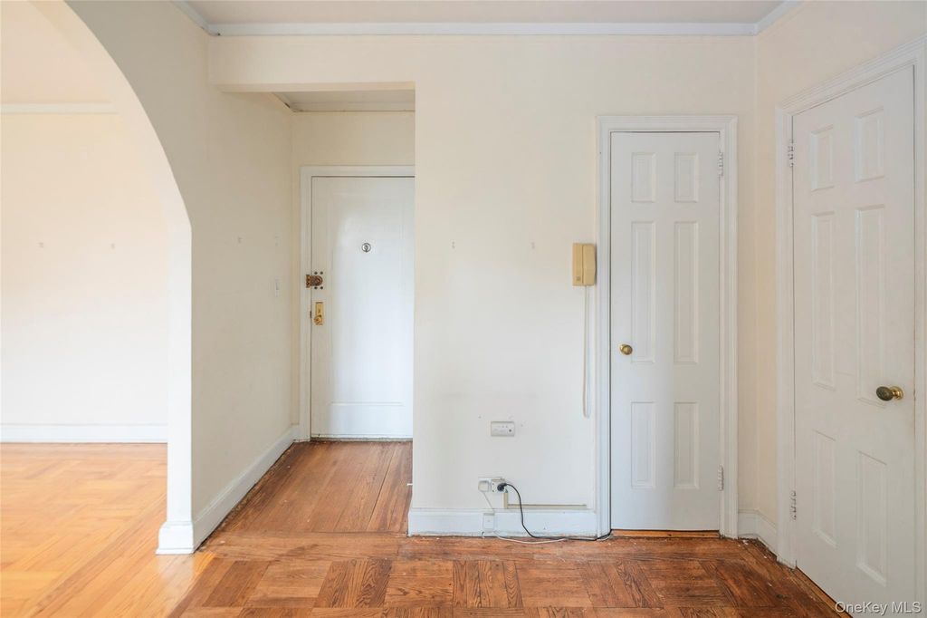 2 Midland Gardens Avenue 2C, Bronxville, NY 10708 — photo 3