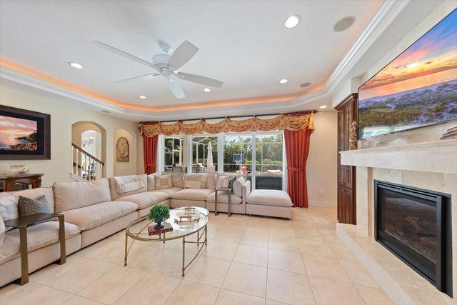 305 EASTLEIGH DRIVE, Belleair, FL 33756