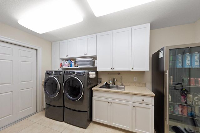 305 EASTLEIGH DRIVE, Belleair, FL 33756