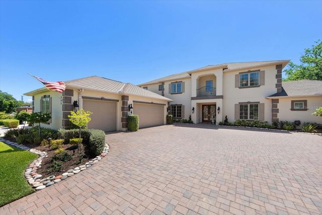 305 EASTLEIGH DRIVE, Belleair, FL 33756