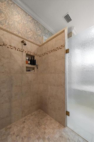 305 EASTLEIGH DRIVE, Belleair, FL 33756