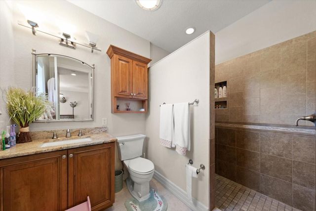 305 EASTLEIGH DRIVE, Belleair, FL 33756
