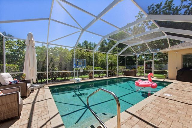 305 EASTLEIGH DRIVE, Belleair, FL 33756