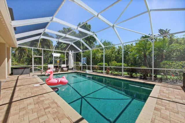 305 EASTLEIGH DRIVE, Belleair, FL 33756