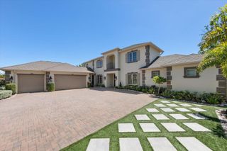 305 EASTLEIGH DRIVE, Belleair, FL 33756