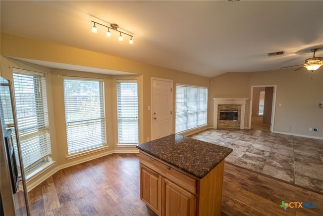 206 Ashland Creek, Victoria, TX 77901