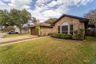 206 Ashland Creek, Victoria, TX 77901