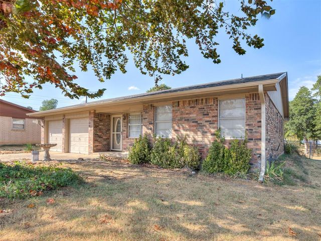 3323 Cox Circle, Choctaw, OK 73020