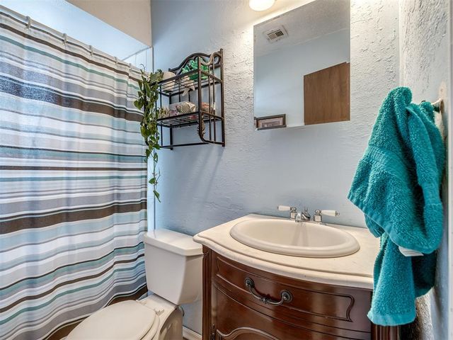 3323 Cox Circle, Choctaw, OK 73020