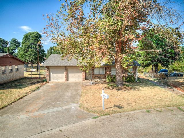 3323 Cox Circle, Choctaw, OK 73020