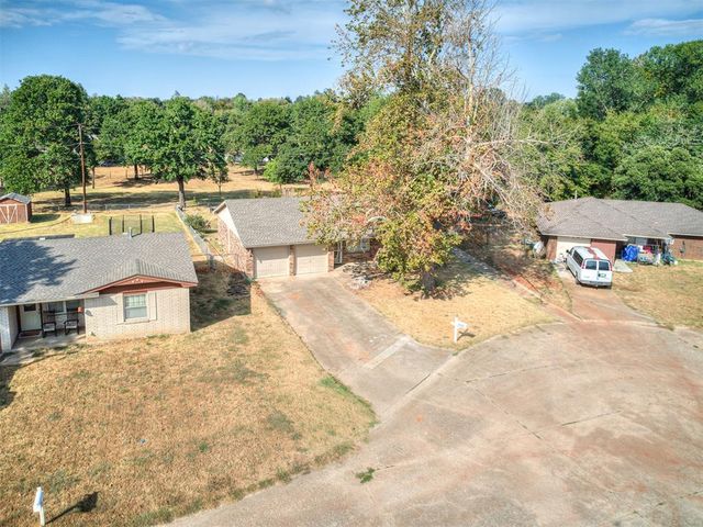 3323 Cox Circle, Choctaw, OK 73020