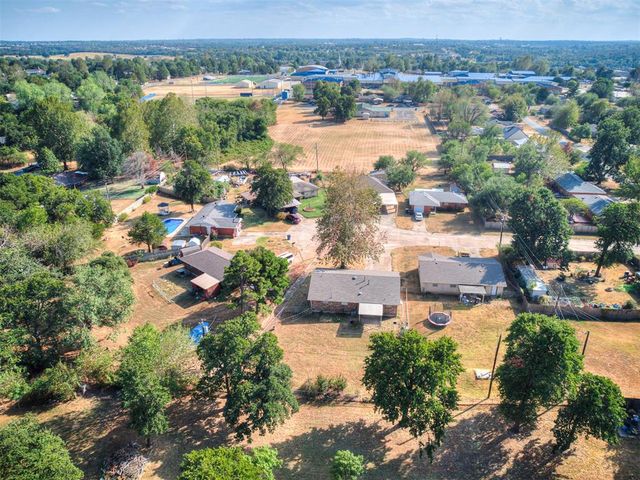 3323 Cox Circle, Choctaw, OK 73020