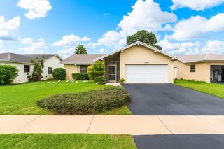 10633 Greenbriar Court, Boca Raton, FL 33498