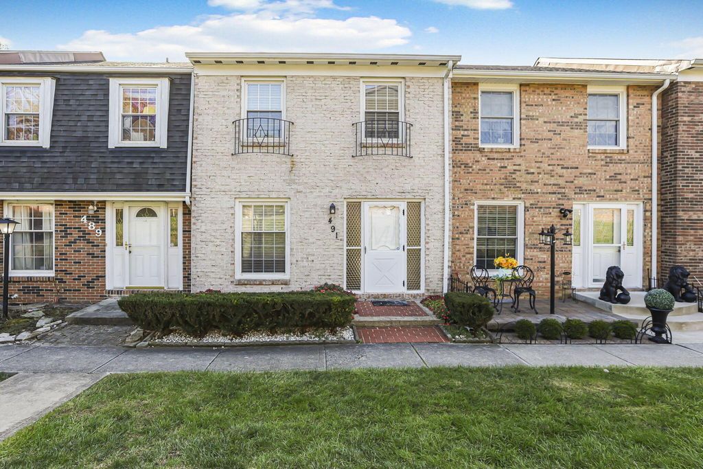 491 Clairbrook Avenue, JG3, Columbus, OH 43228