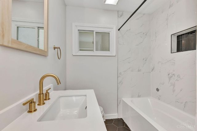 1382 Lela Lane, Miami Twp, OH 45150