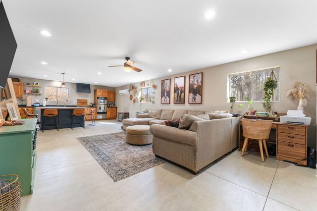 1683 E 900 N, Lake Village, IN 46349