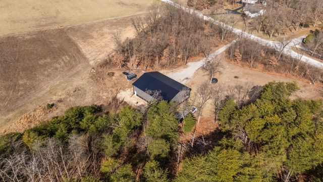 1683 E 900 N, Lake Village, IN 46349