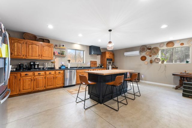 1683 E 900 N, Lake Village, IN 46349