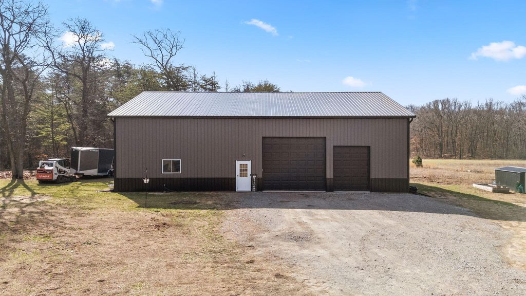 1683 E 900 N, Lake Village, IN 46349