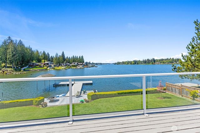 21503 60th Street E, Bonney Lake, WA 98390
