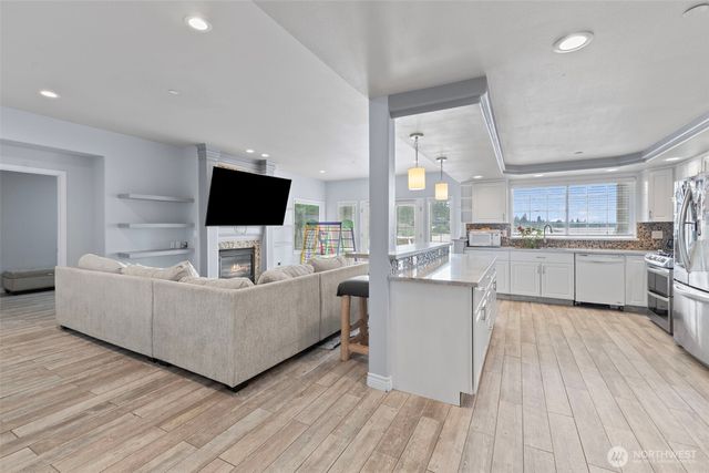 21503 60th Street E, Bonney Lake, WA 98390