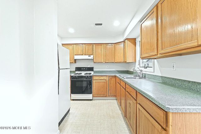 902 Sunset Avenue, Point Pleasant, NJ 08742