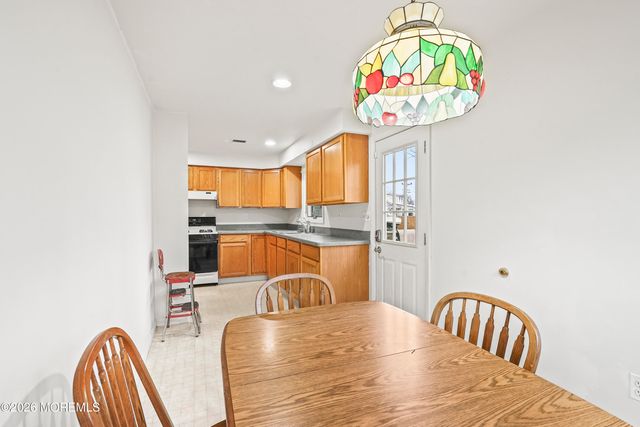 902 Sunset Avenue, Point Pleasant, NJ 08742