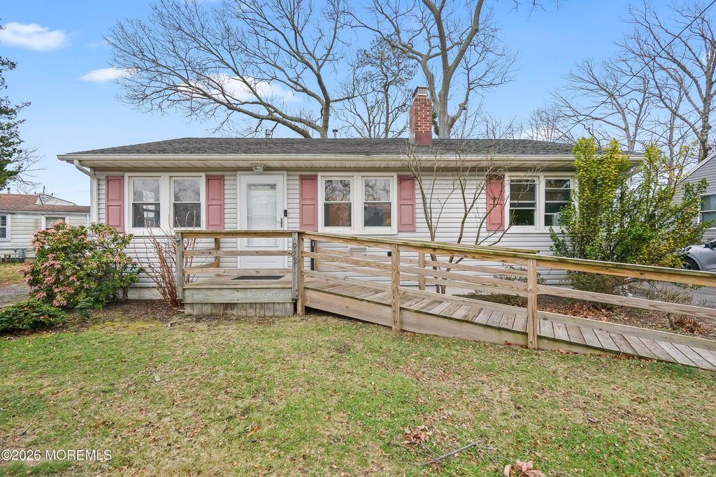 902 Sunset Avenue, Point Pleasant, NJ 08742