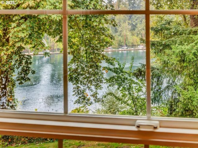 8425 Sw CURRY Dr, Wilsonville, OR 97070