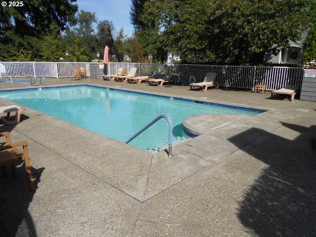 8425 Sw CURRY Dr, Wilsonville, OR 97070