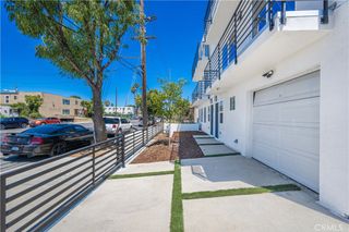 6830 Hazeltine Avenue 2, Van Nuys, CA 91405