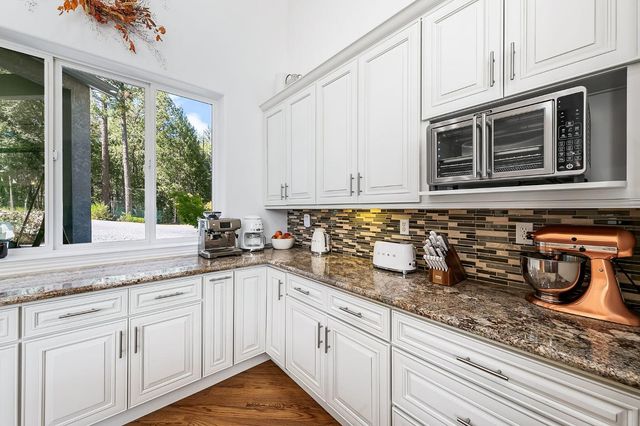 3235 Black Ridge Rd, Greenwood, CA 95635