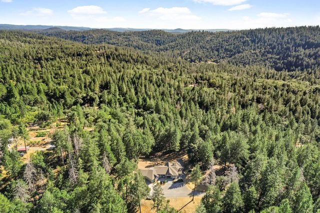 3235 Black Ridge Rd, Greenwood, CA 95635