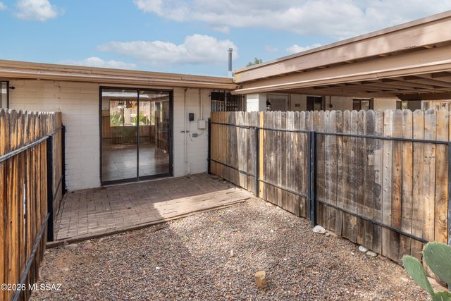 5901 N Oracle Rd Apt 12, Tucson, AZ 85704