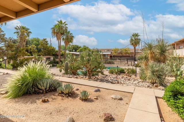 5901 N Oracle Rd Apt 12, Tucson, AZ 85704