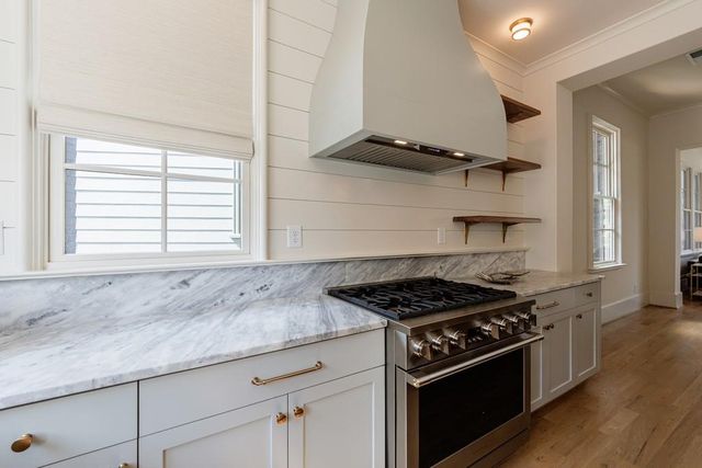81 Delmont Drive, Atlanta, GA 30305