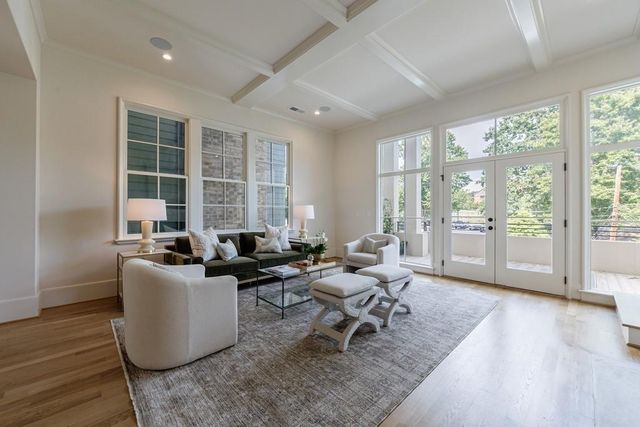 81 Delmont Drive, Atlanta, GA 30305