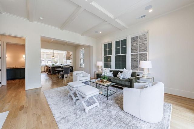 81 Delmont Drive, Atlanta, GA 30305