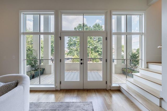 81 Delmont Drive, Atlanta, GA 30305
