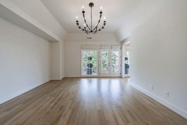 81 Delmont Drive, Atlanta, GA 30305