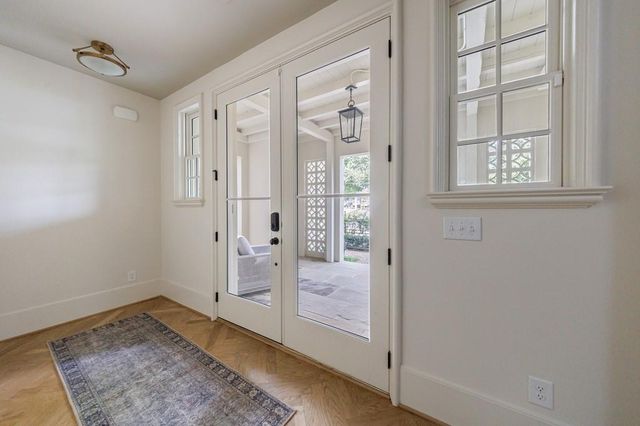 81 Delmont Drive, Atlanta, GA 30305