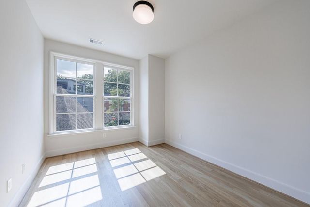81 Delmont Drive, Atlanta, GA 30305