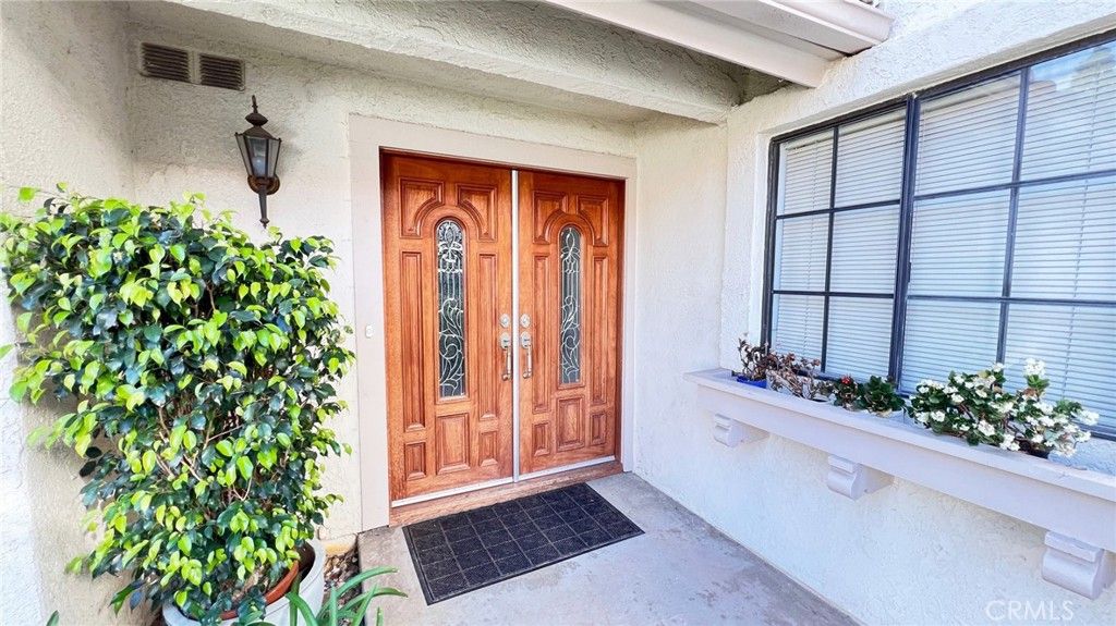 Image 3 of property listing at 19564 Eagle Ridge, Porter Ranch, CA 91326