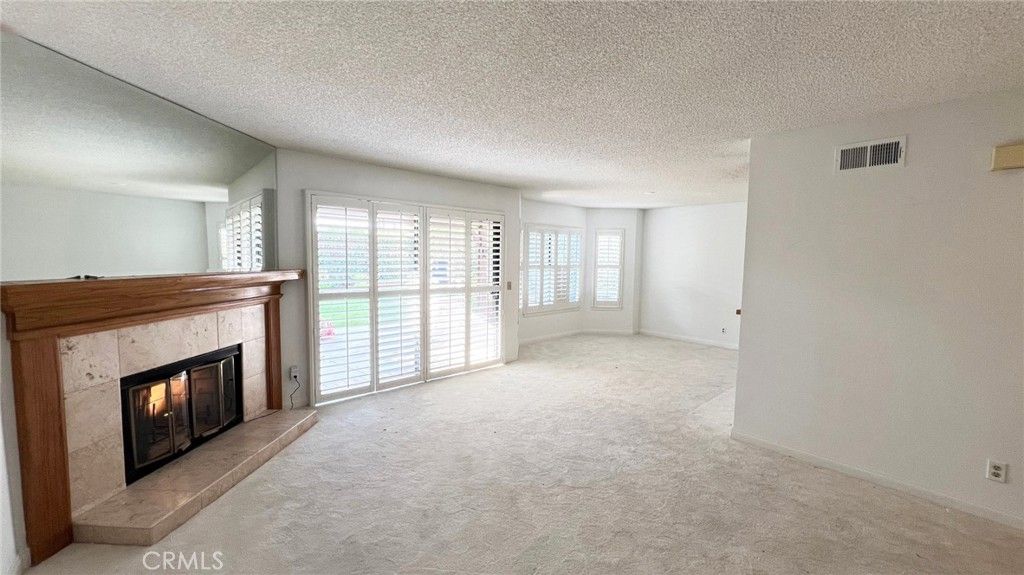 Image 6 of property listing at 19564 Eagle Ridge, Porter Ranch, CA 91326