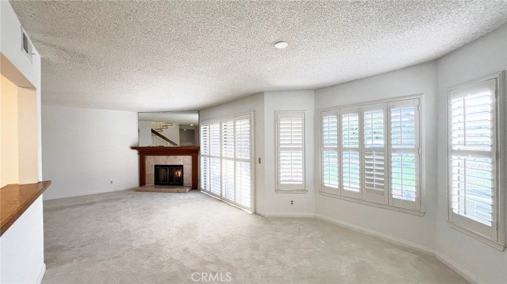 Image 7 of property listing at 19564 Eagle Ridge, Porter Ranch, CA 91326