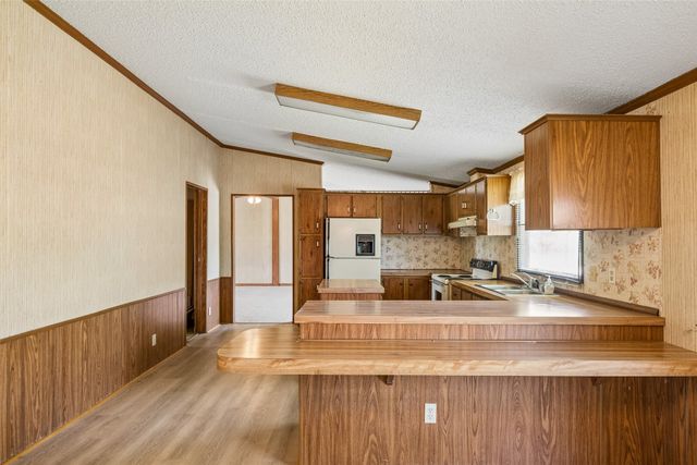 5701 Spring Street, Alvarado, TX 76009