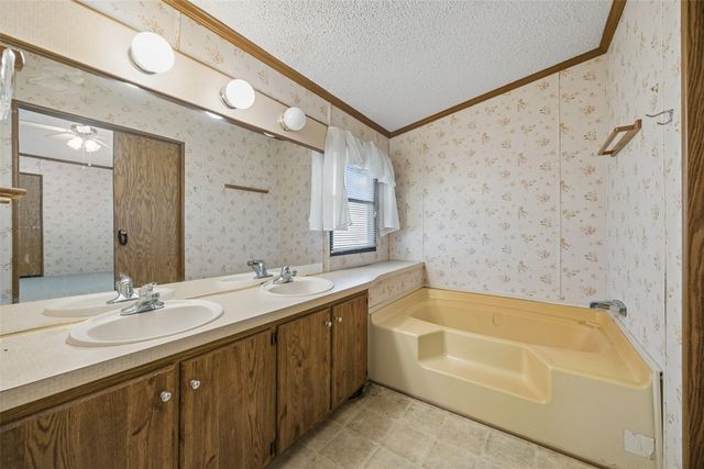 5701 Spring Street, Alvarado, TX 76009